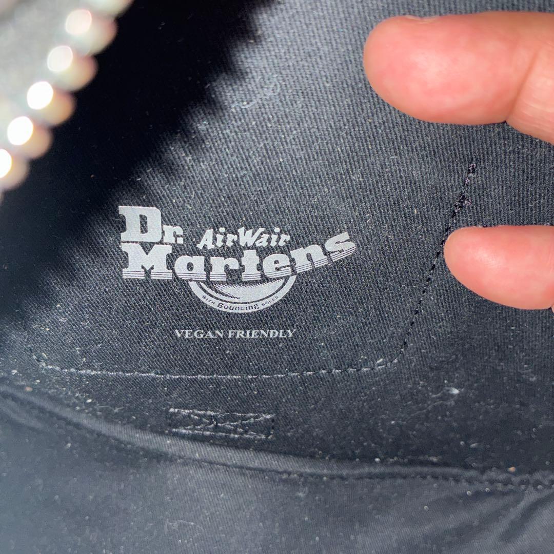 ドクターマーチンリボン型バッグ