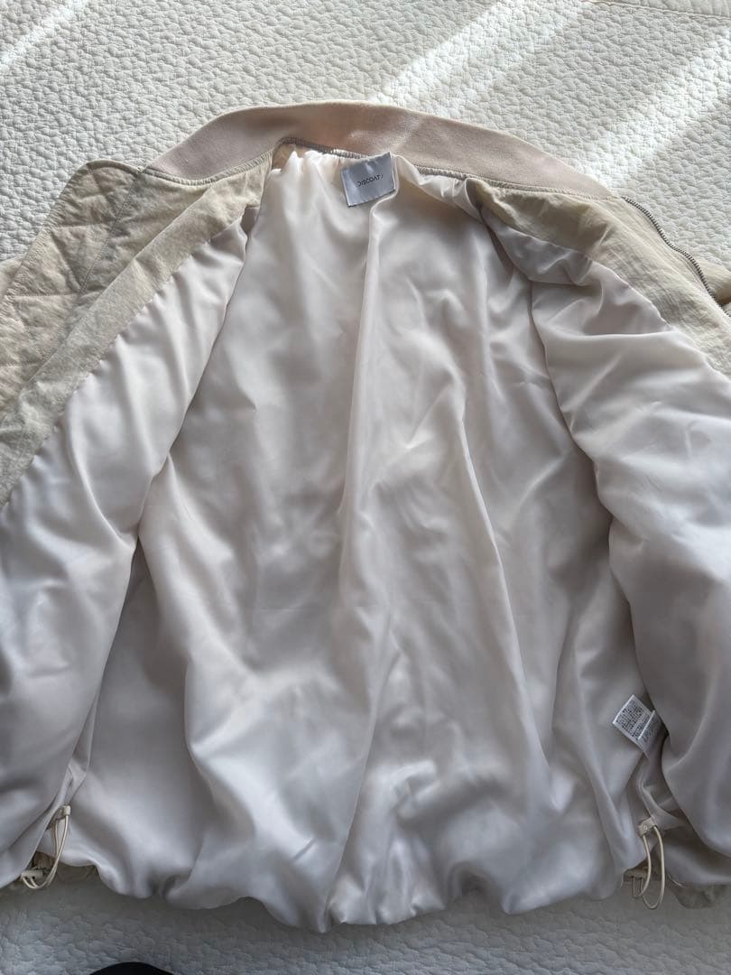 【美品】DISCOAT ディスコート メモリーボンバーブルゾン　アイボリー