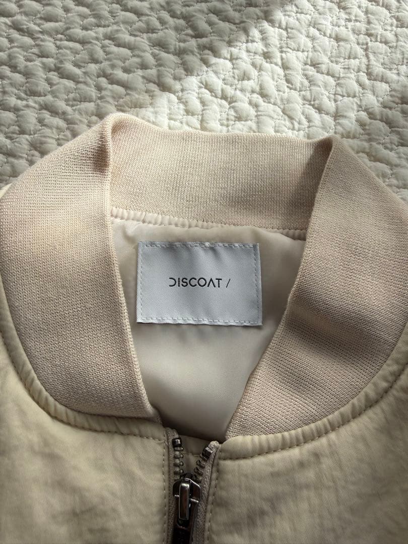 【美品】DISCOAT ディスコート メモリーボンバーブルゾン　アイボリー