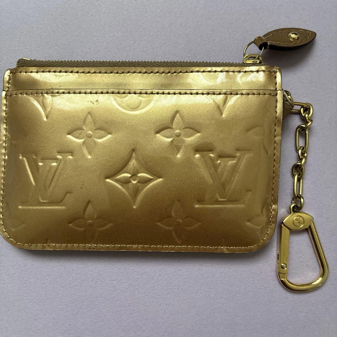 LOUIS VUITTON ヴェルニ ポシェットクレ