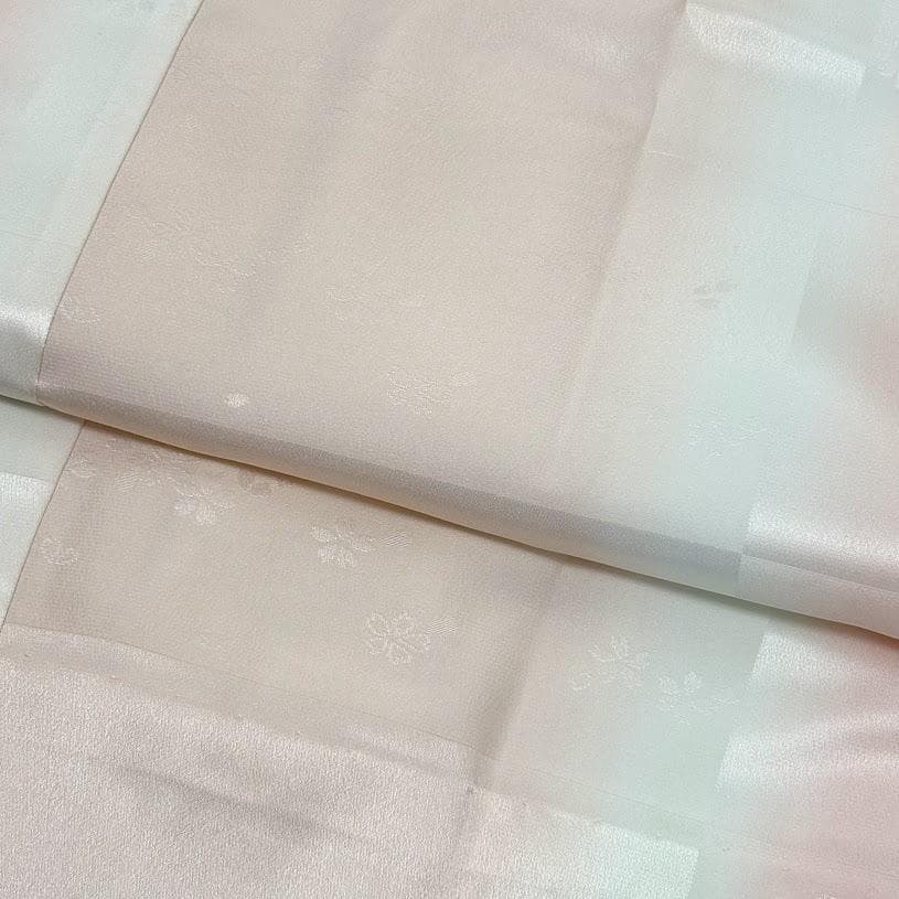 ゆりのはな　創世舎　長襦袢　立体裁断　地紋桜柄　袷　衣紋ぬき　日本製　D402