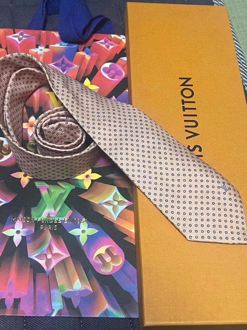 LOUIS VUITTON モノグラム ネクタイ　クリーニング済み