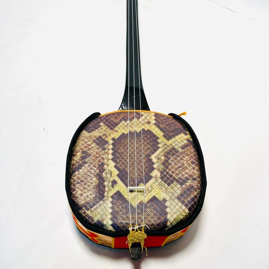 沖縄三味線　蛇柄