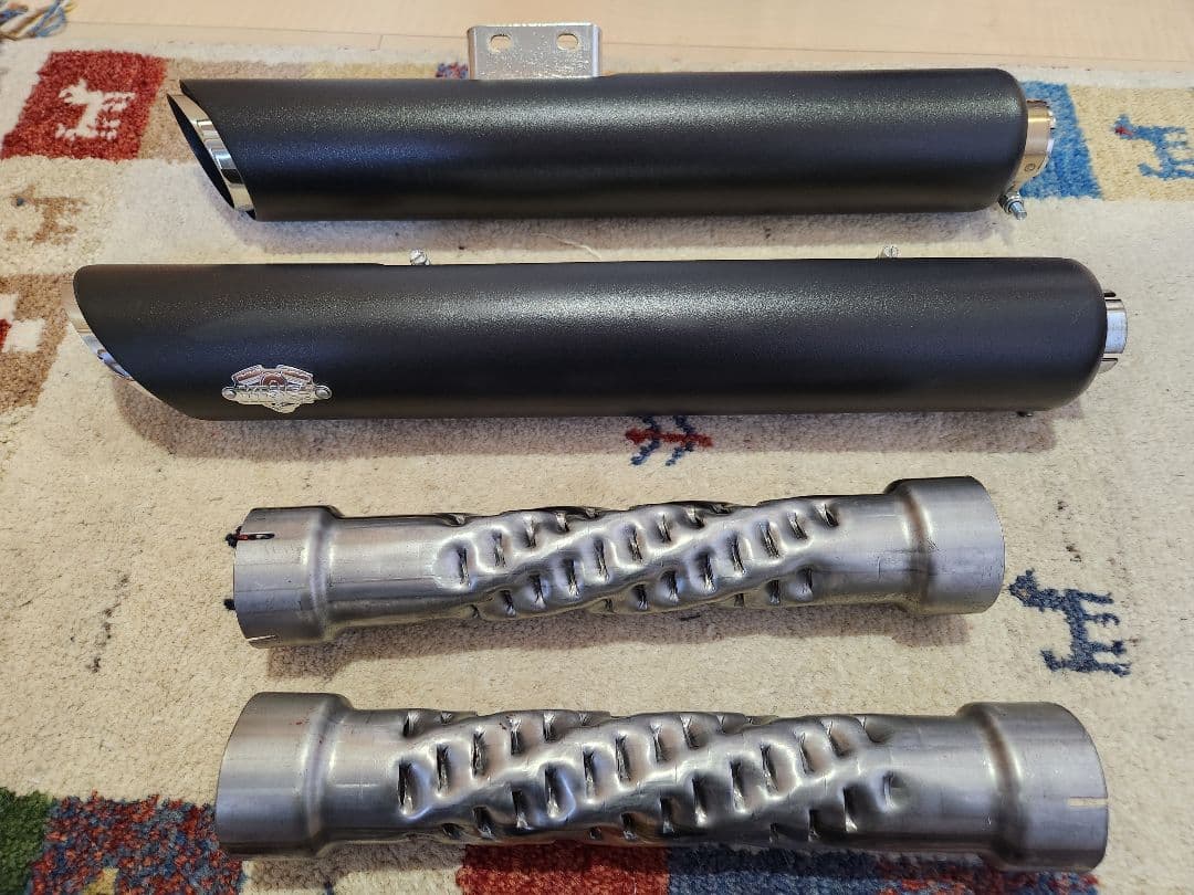 【ハーレー】 ソフテイル ツインスラッシュ スリップオン & 別売消音バッフル