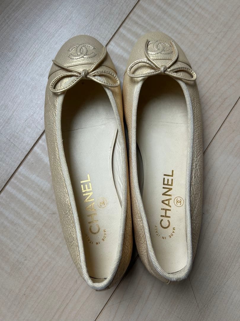 CHANEL ベージュ リボン付きバレエシューズ
