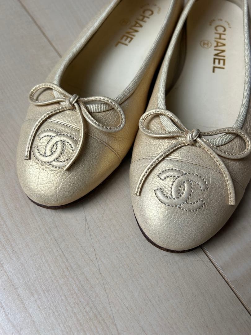 CHANEL ベージュ リボン付きバレエシューズ