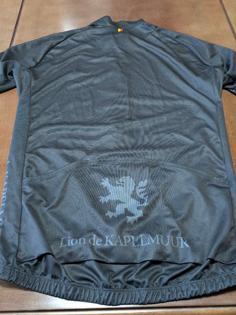 美品 KAPELMUUR 半袖ジャージ＆ビブショーツ Ｌサイズ