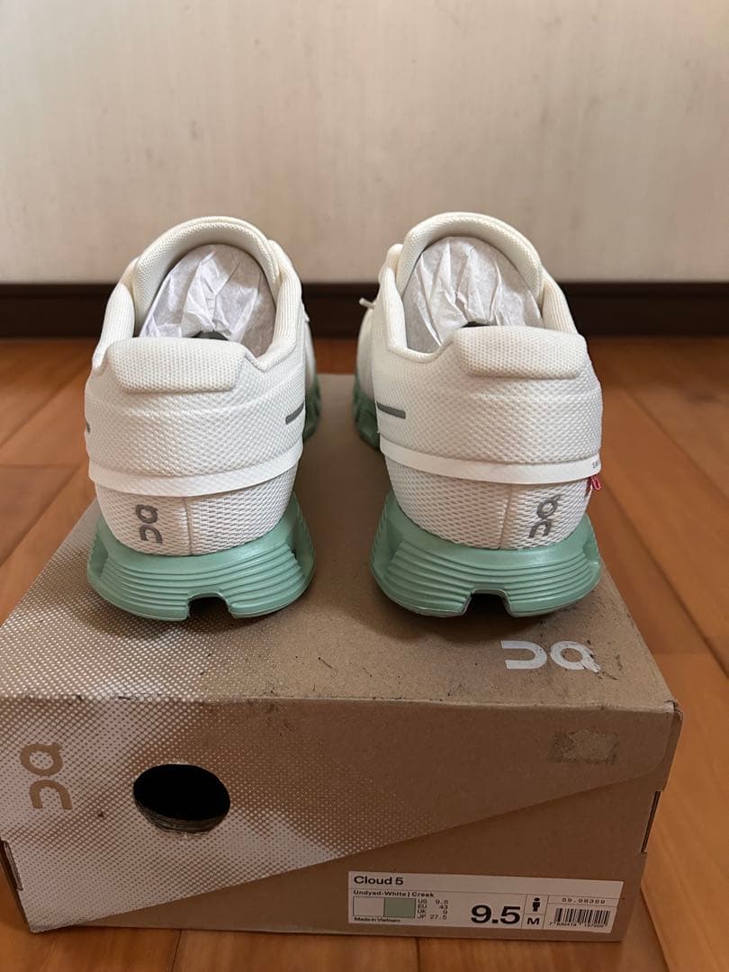 on cloud 5 ホワイト/ミント