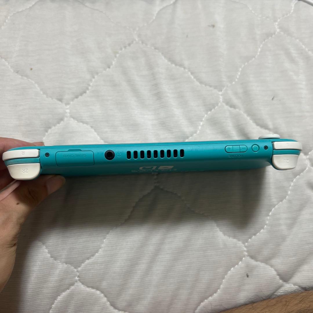 ニンテンドー　Switch lite