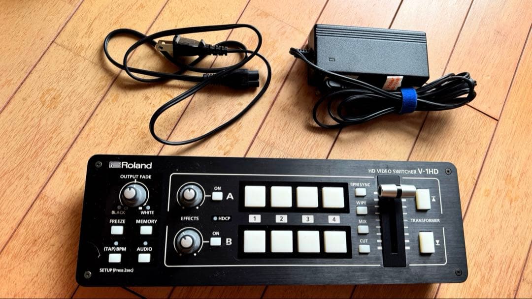 【美品】Roland V-1HD HDMIビデオスイッチャー