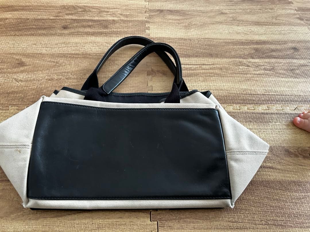 バレンシアガ　トートバッグ