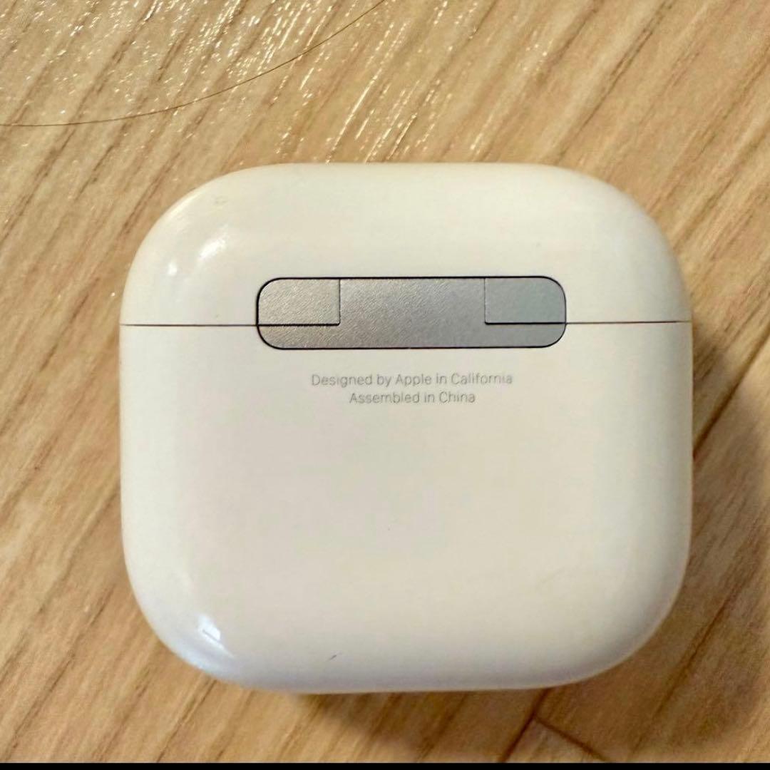 クリアケースカラビナ付AirPods4アクティブノイズキャンセリング搭載モデル