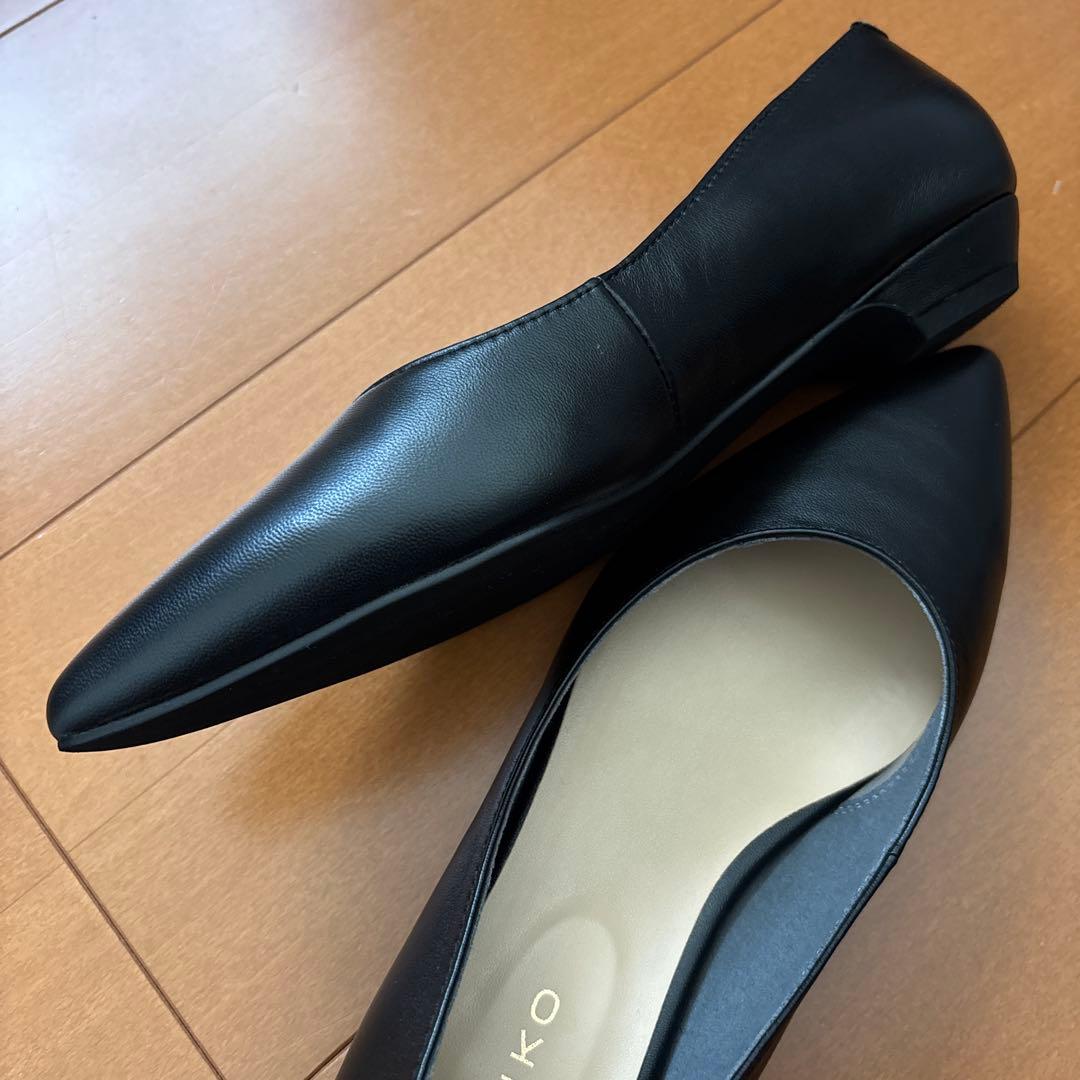 「HIMIKO」WEB限定デザイン ローヒールパンプ　ブラック　24cm