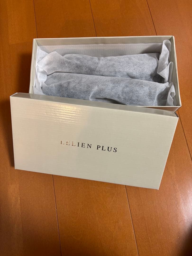 「HIMIKO」WEB限定デザイン ローヒールパンプ　ブラック　24cm