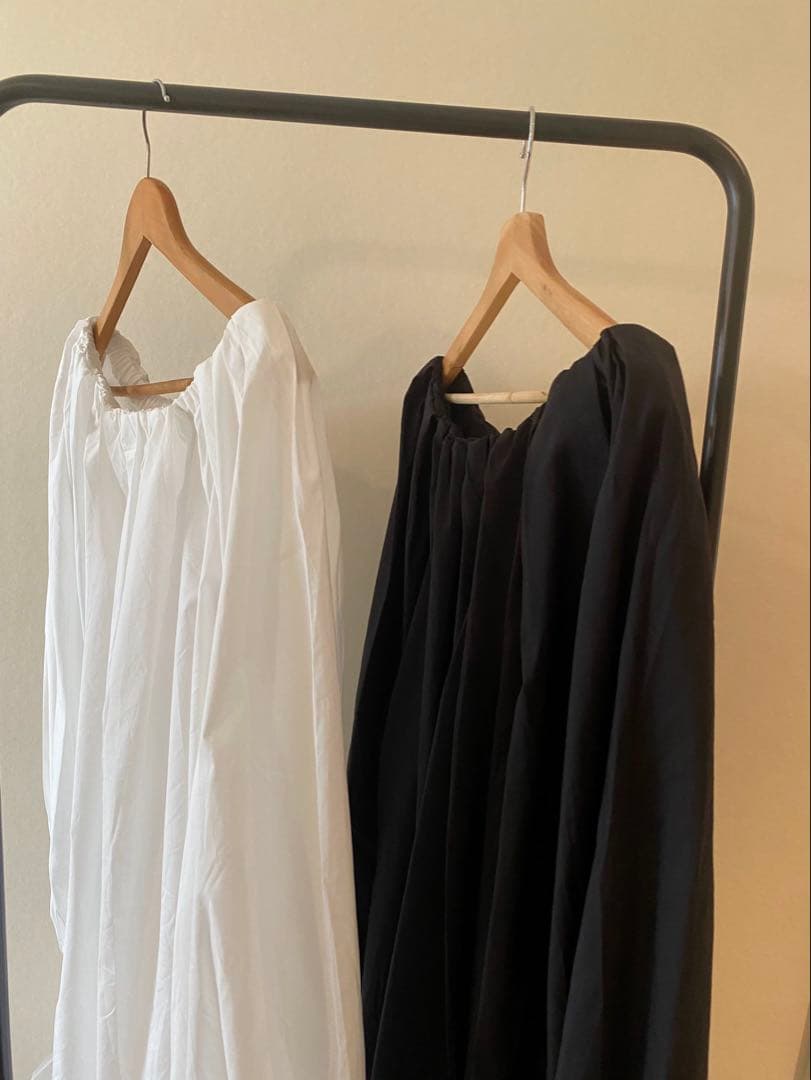 HER. オフショルコットンワンピース 雑誌掲載