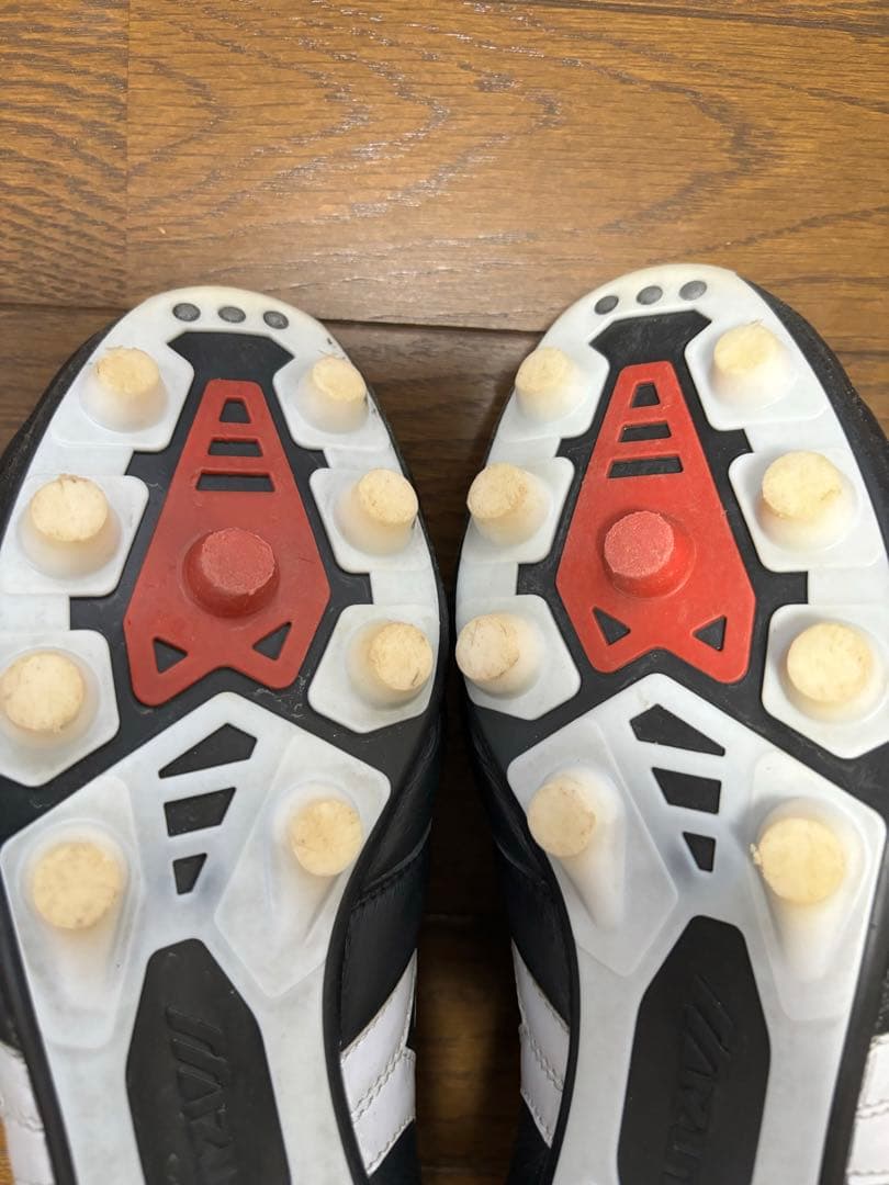 ミズノ　モレリア2JAPANサッカースパイク　ブラック/ホワイト28.0cm