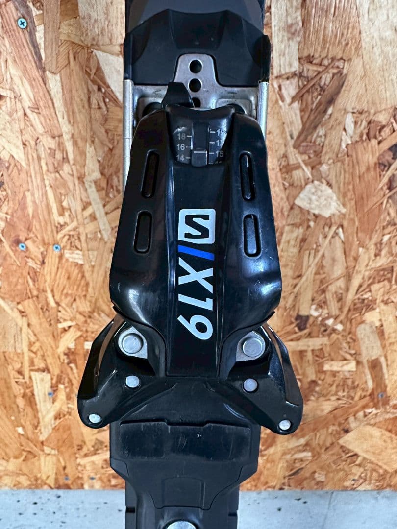 ゆきちゃんさん　OGASAKA TRIUN スキー板 183cm