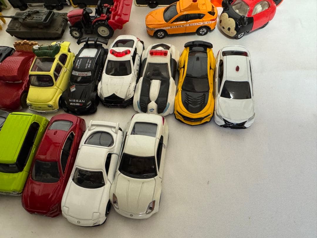 トミカ　ミニカー　１２８個　まとめ売り　カーズ　ディズニートミカ　トミカ博