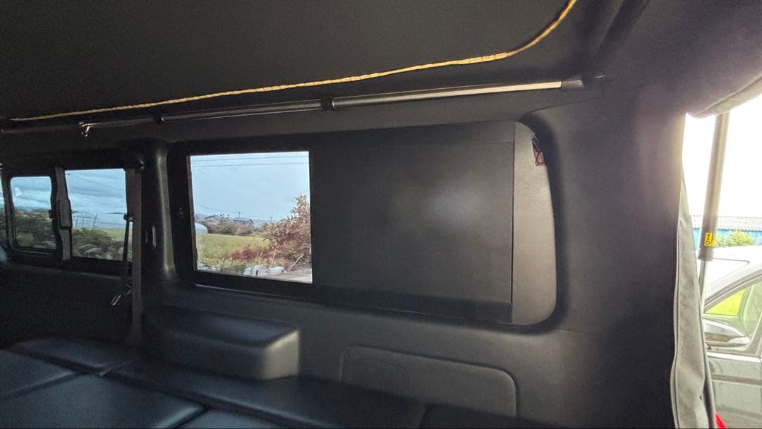 ハイエース 200系 スーパーGL 窓埋め パネル 開閉式 断熱 『助手席側』