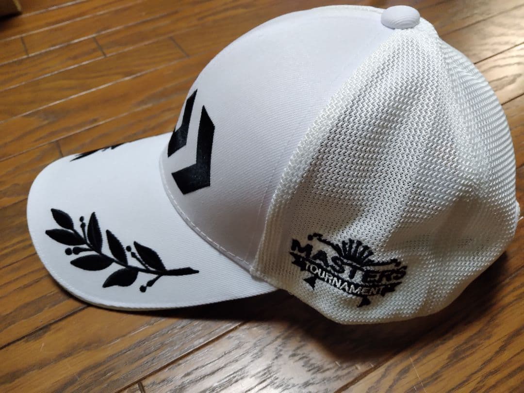 Daiwaマスターズ メッシュキャップ 　メガトルクメジャーステッカー付き