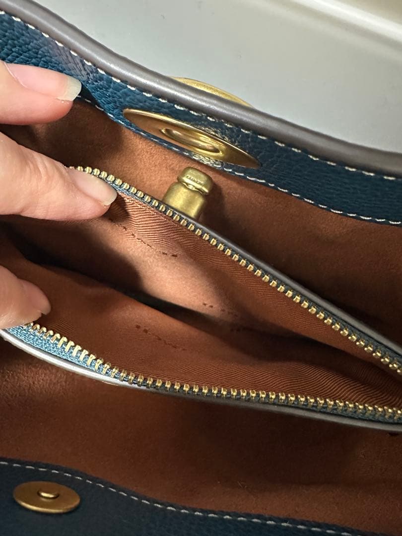 coach ウィロウ19 ソフト バケット バッグ　ブラス/マリン