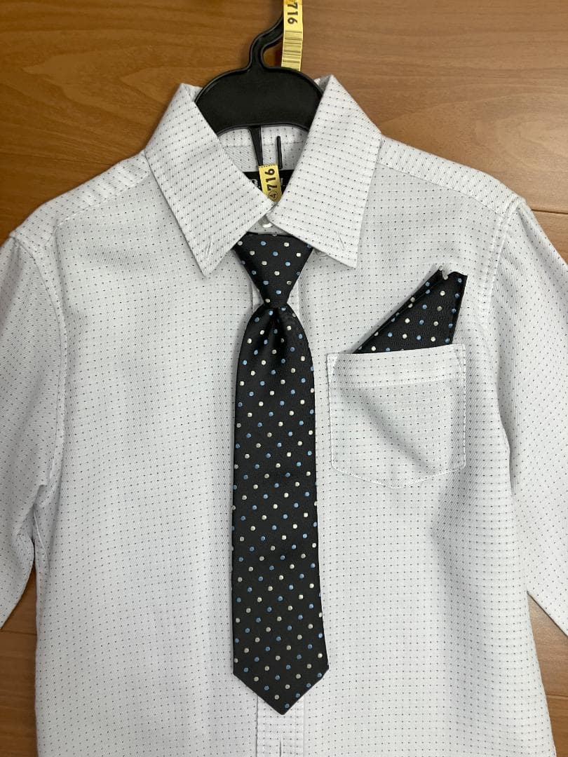 ミキハウス　エンブレムつきスーツセット　男の子120