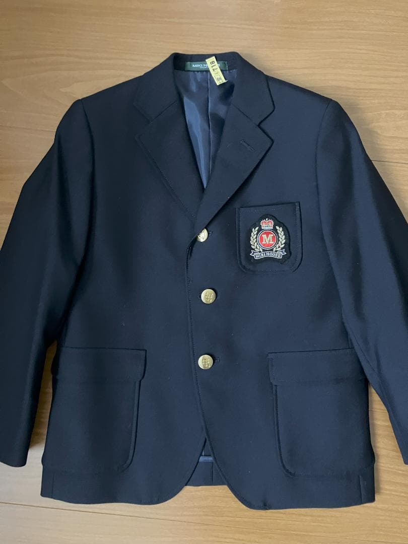 ミキハウス　エンブレムつきスーツセット　男の子120