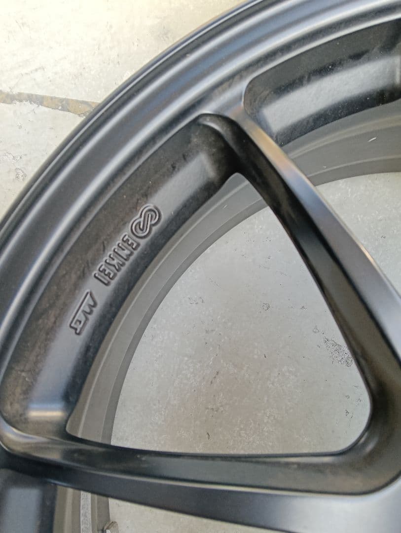 エンケイ PF01 18インチ 7J PCD100 5穴 +48 2本 送料込