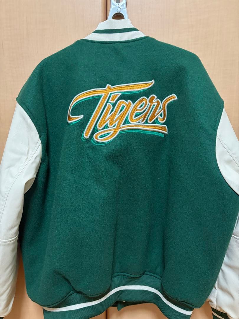 『レア物』Stranger Things コラボスタジャン