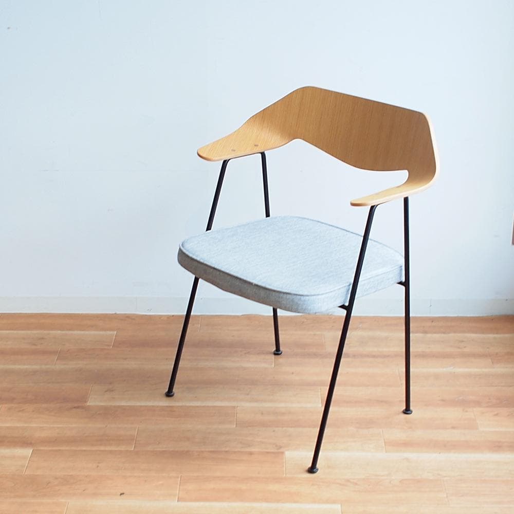 Case Furniture 675チェア オーク材×ファブリックシート