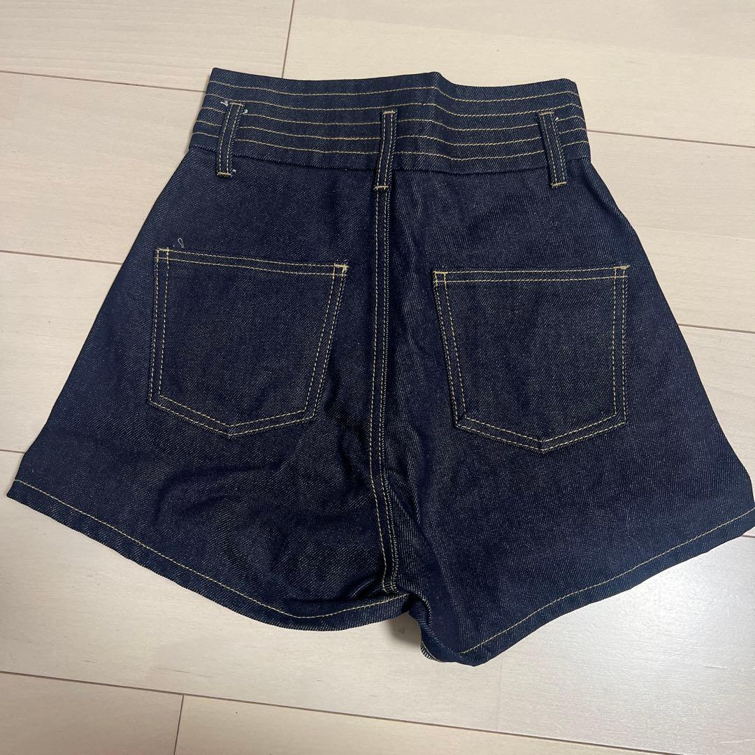 【新品、未使用】ダーリッチ ハイウエストデニムショートパンツ