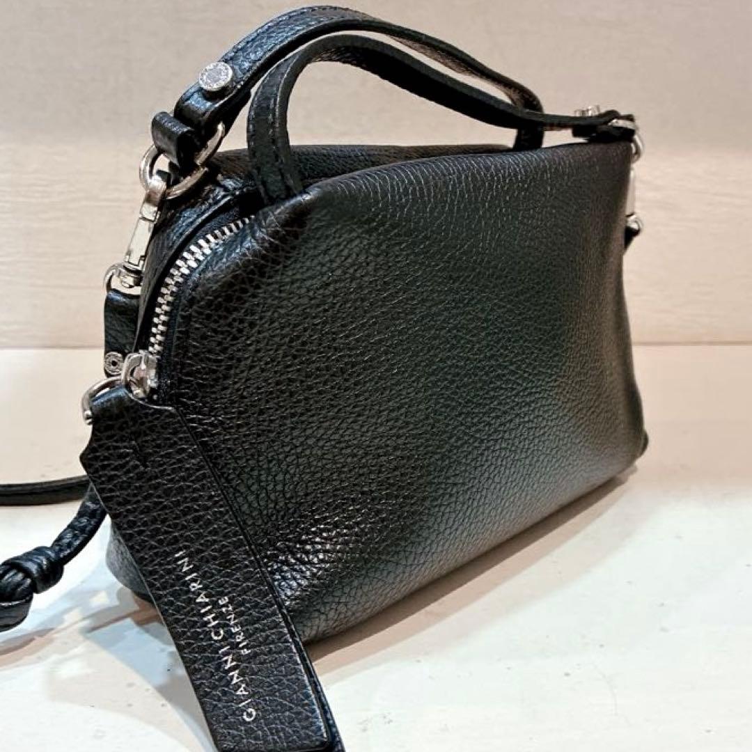 【美品】GIANNI CHIARINI アリファ S ショルダーバッグ　黒