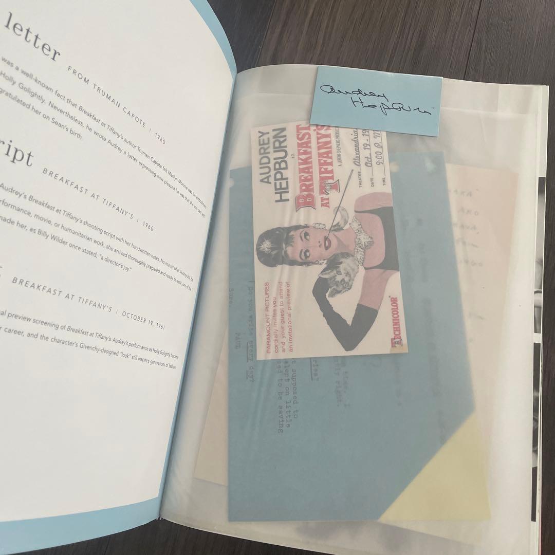 audrey hepburn treasures 洋書