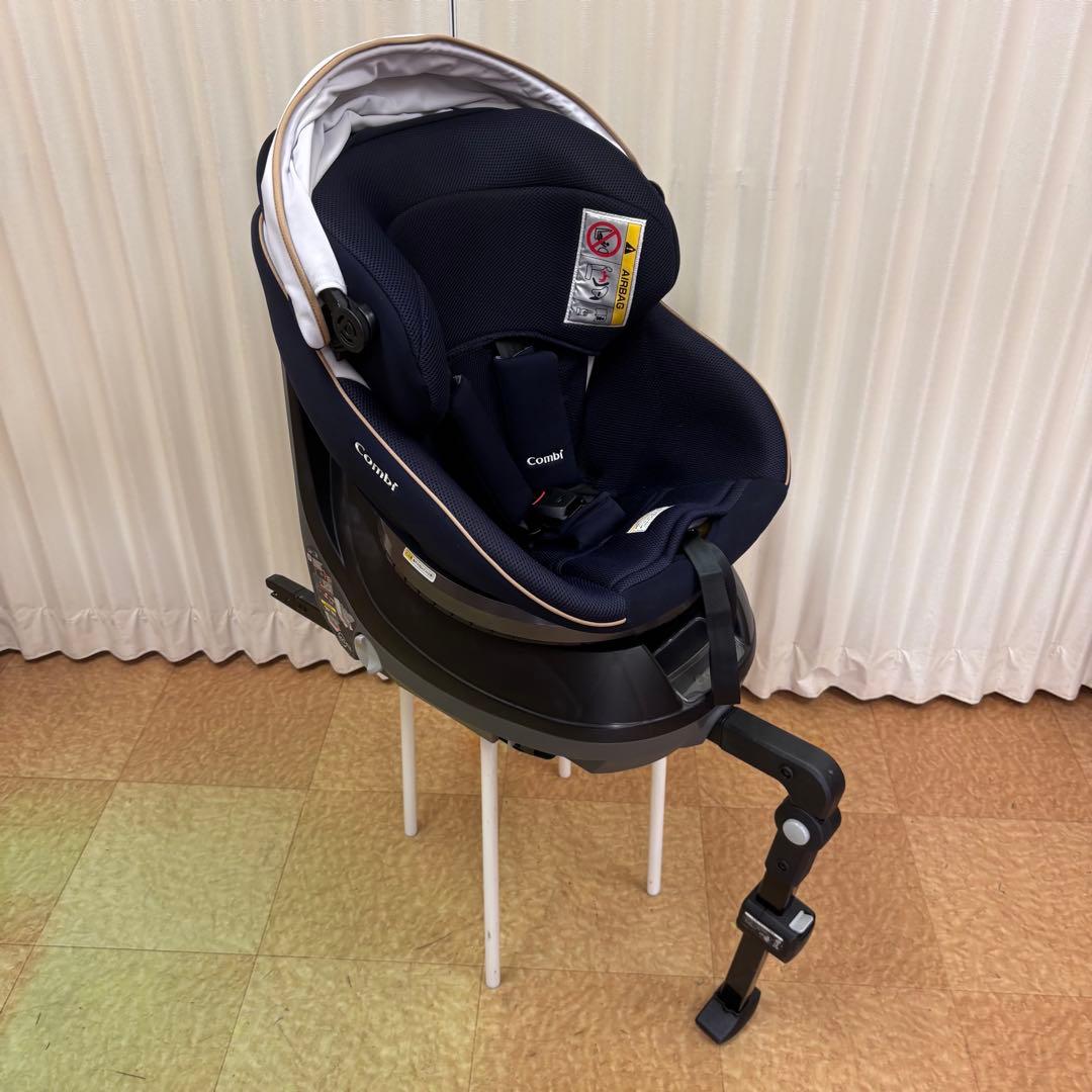 クリーニング済　☆美品☆　コンビ　クルムーヴ　ISOFIX　エッグショック　紺