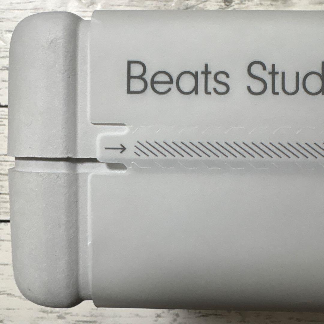 未使用品 Beats Studio Pro ワイヤレスヘッドホン サンドストーン