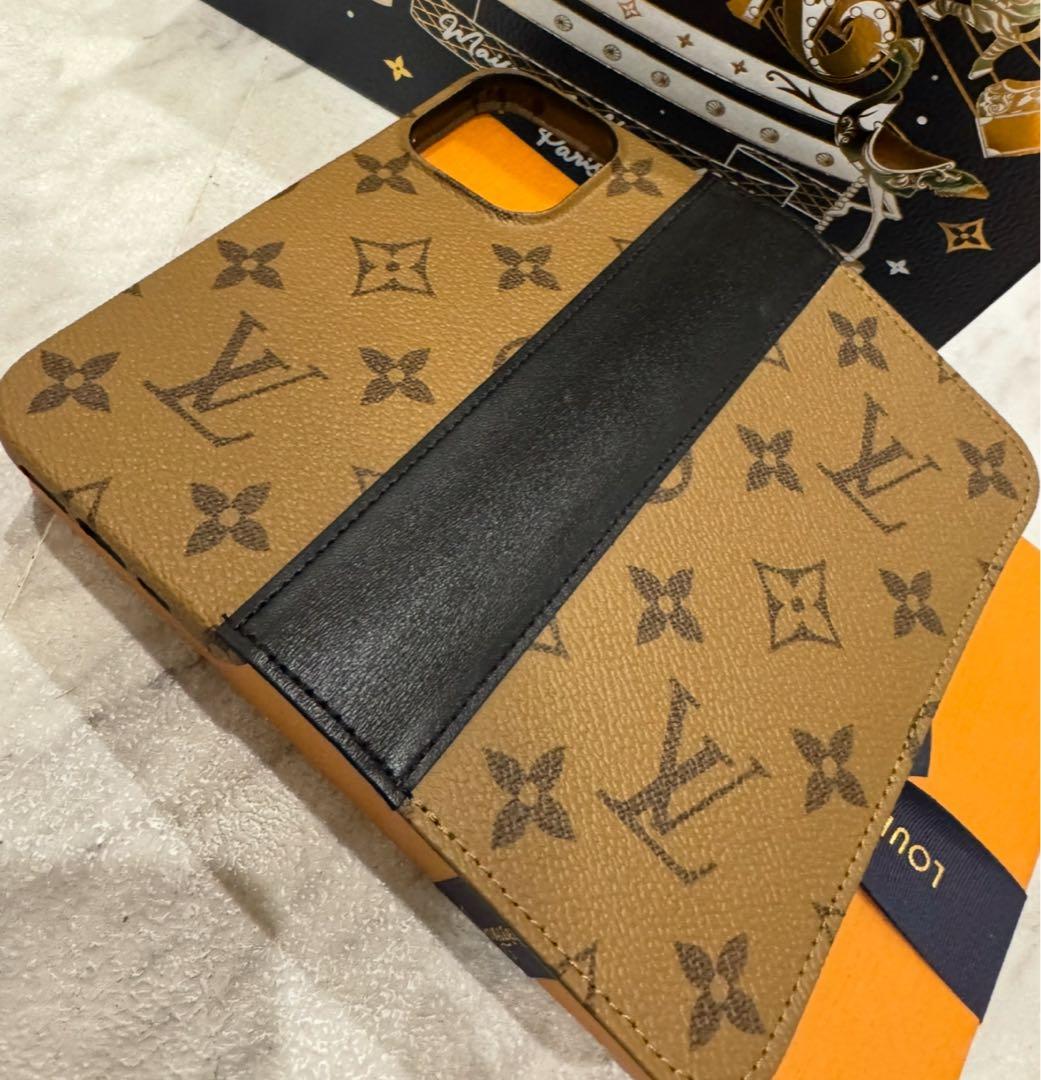Louis Vuitton モノグラム 手帳型ケース