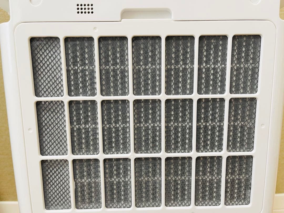 美品 コンプレッサー式 除湿器 タンスのゲン JO04 2023年製