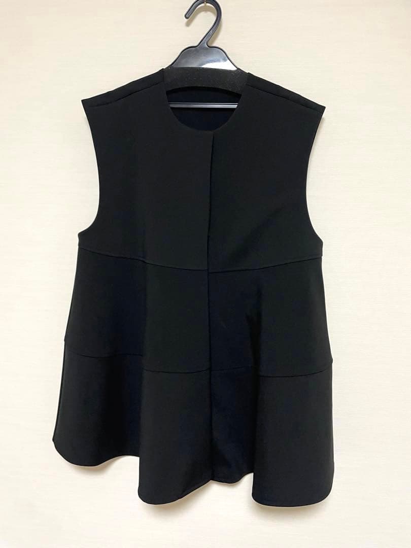 Aga ペプラムジレジャケット 9号　ブラック