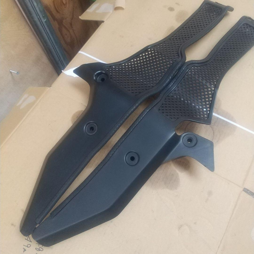 カワサキ ZXR250 C型用 インナーカウル 14090-1068 1069