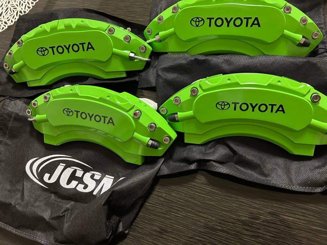 トヨタ　クラウンスポーツ　キャリパーカバー グリーン30系6AA-AZSH36W