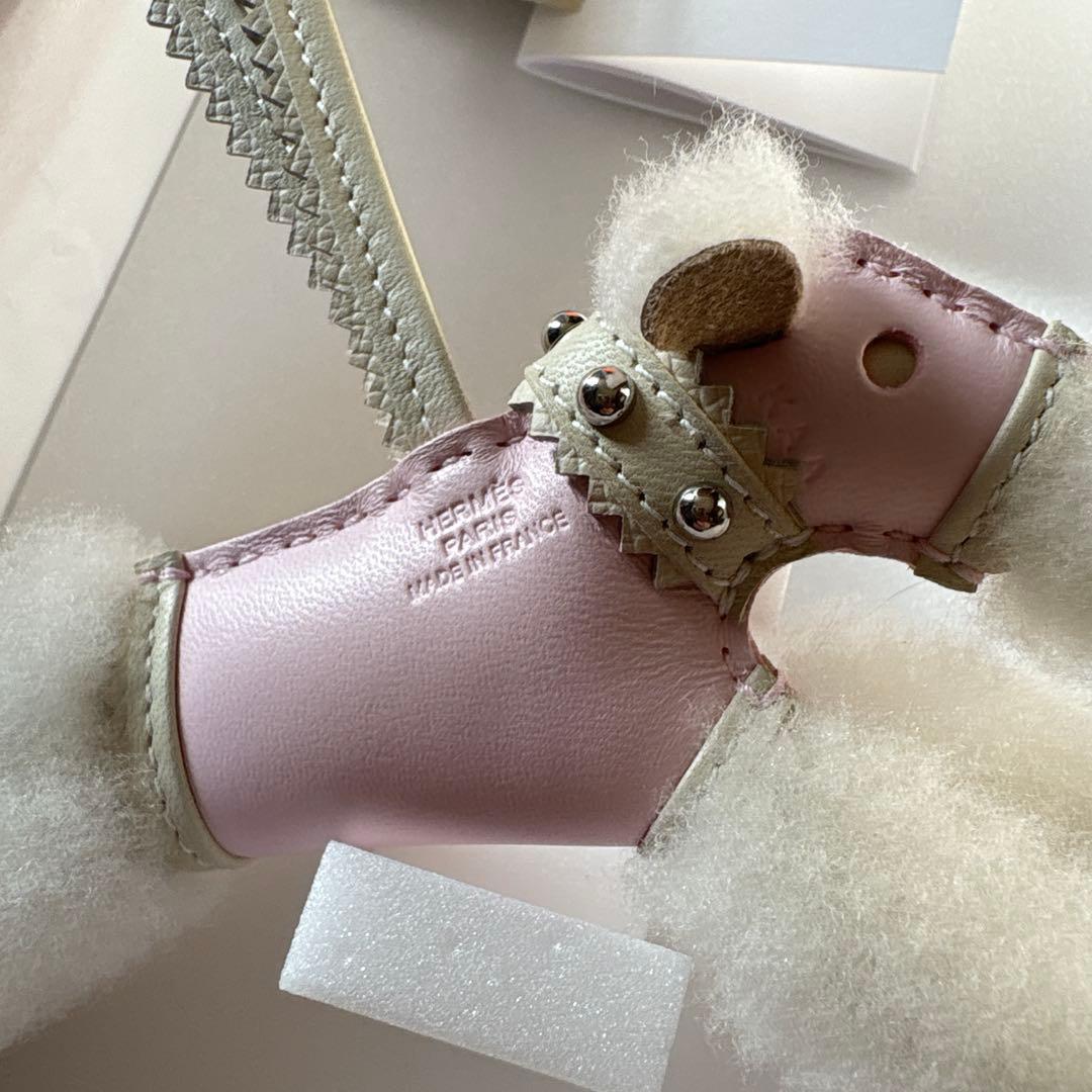 【新品未使用】エルメス　バディチャーム　ローズダーリン　新作　首輪付き　パンク