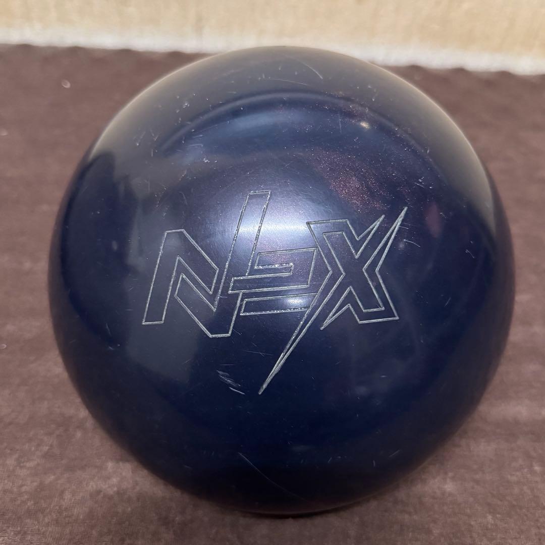 【※25日まで値下げ】ボウリングボール フィジックスブラックアウト15P3oz