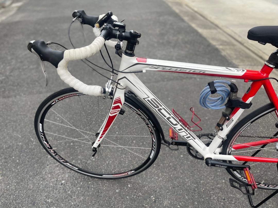 極美品　SCOTT 赤白700Cロードバイク