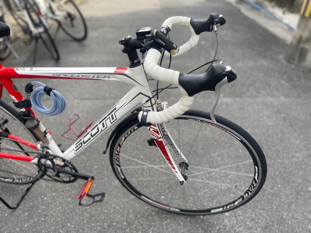 極美品　SCOTT 赤白700Cロードバイク