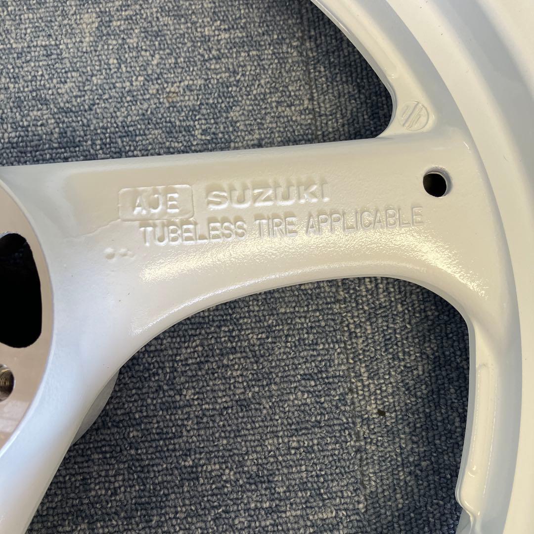 新品絶品　スズキ　RGVガンマ　フロントホイール　VJ22