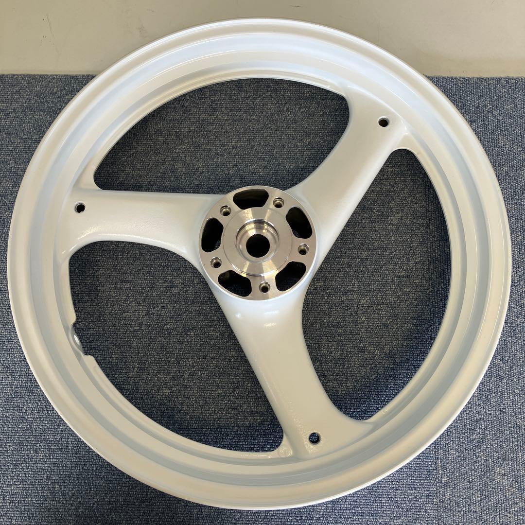 新品絶品　スズキ　RGVガンマ　フロントホイール　VJ22