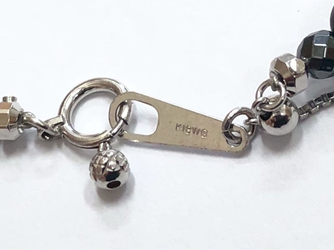 ☆K18 WG　黒赤柄石付ネックレス