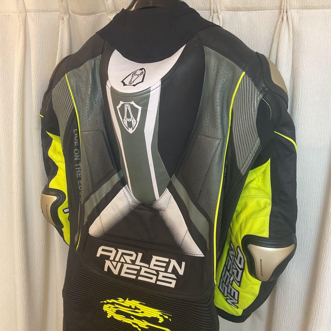 【未使用】ARLENNESSアレンネスレーシングスーツ 52サイズ Bk.Ye.