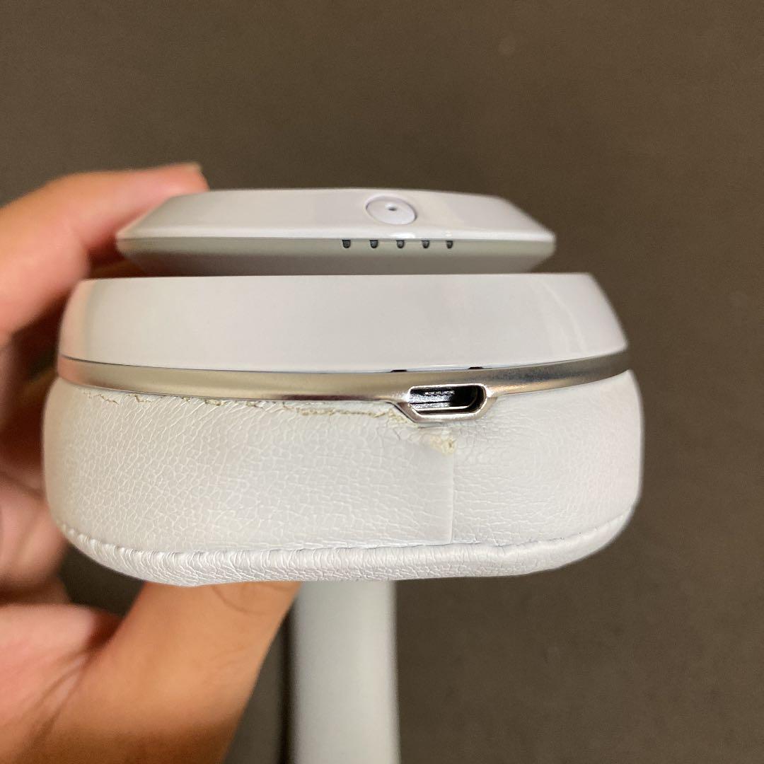 beats wirelessヘッドホン