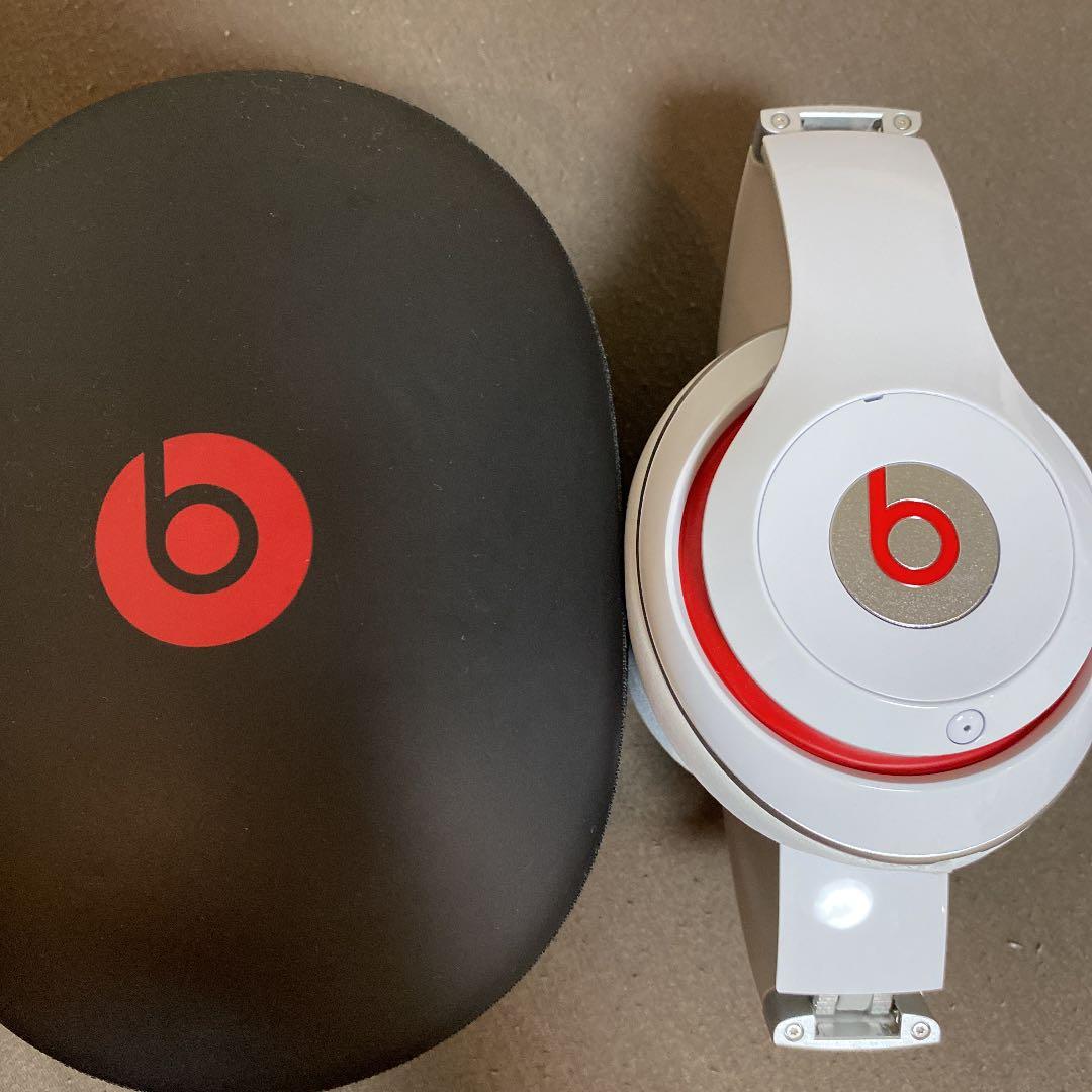 beats wirelessヘッドホン